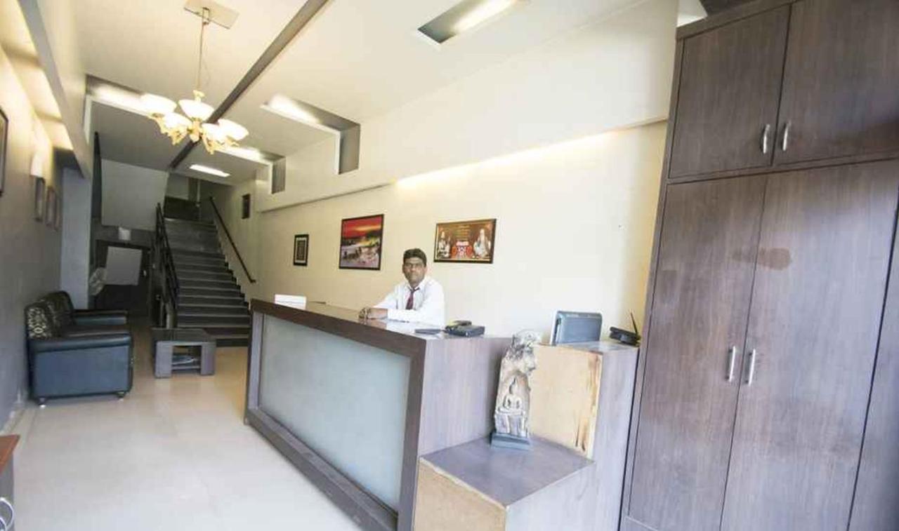 Hotel Royal Palace Aurangabad  Bagian luar foto
